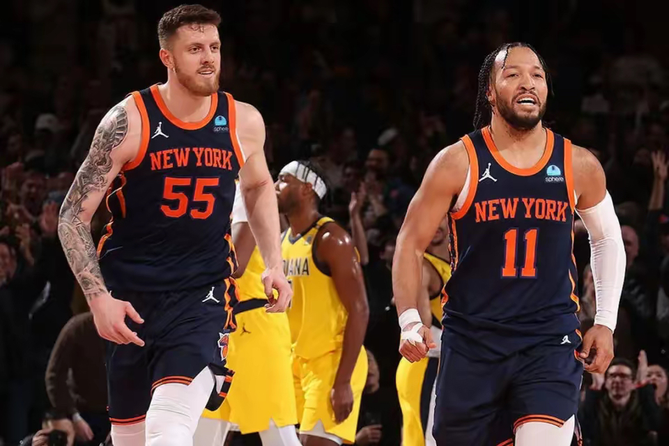 开云-关于丹佛掘金训练开放日；转会期官宣签约引欢呼；NBA季后赛在即；更衣室氛围转暖的信息